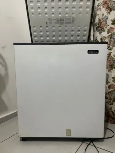 Vendo freezer horizontal Esmaltec 