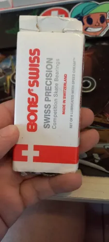 rolamento de skate swiss bones
