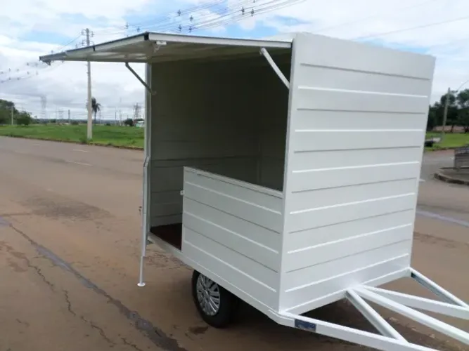 Trailer food truck Trailer Hamburgueria Sobre Rodas - Fácil Deslocamento