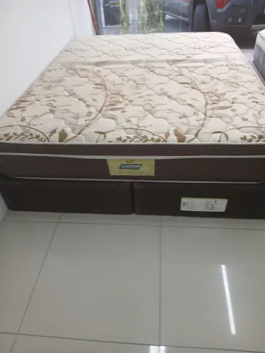 Cama box e colxhao queem size gazin casal ( $$ 800 ) *