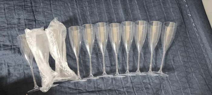 Taças De Champagne Casal Acrílico 180 Ml Transparente Festa Premium