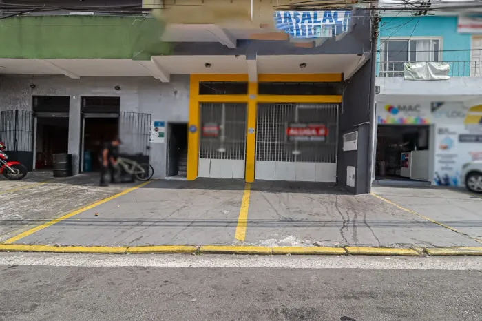 Casa comercial na Rua Francisco Gonçalves Figueira, 35 - B 100 m²