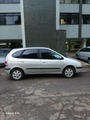 Renault Scenic Privilège Hi-flex 1.6 16V 2011