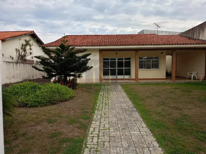 Imóvel comercial a venda no centro Araruama