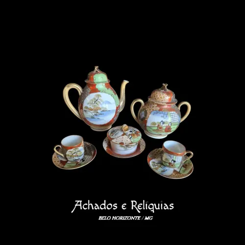 Tête-à-tête Japonês Policromado - Poesia e Tradição Oriental em Porcelana