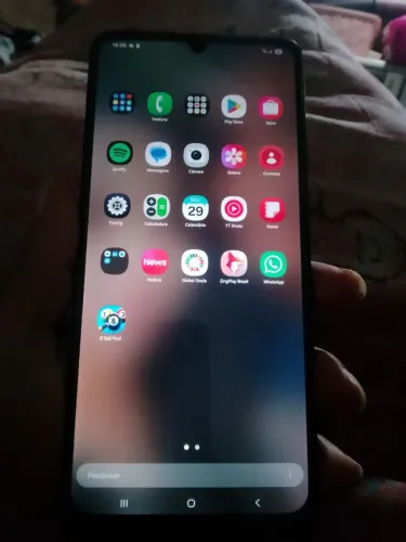 Celular A06 da Samsung em perfeito estado nada quebrado tudo funcionando perfeitamente.