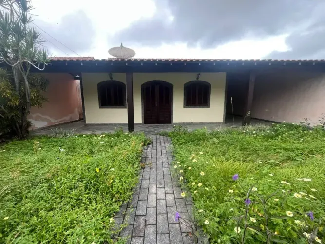 Casa para venda possui 181 metros quadrados com 2 quartos em Sopotò - Iguaba Grande - Rio