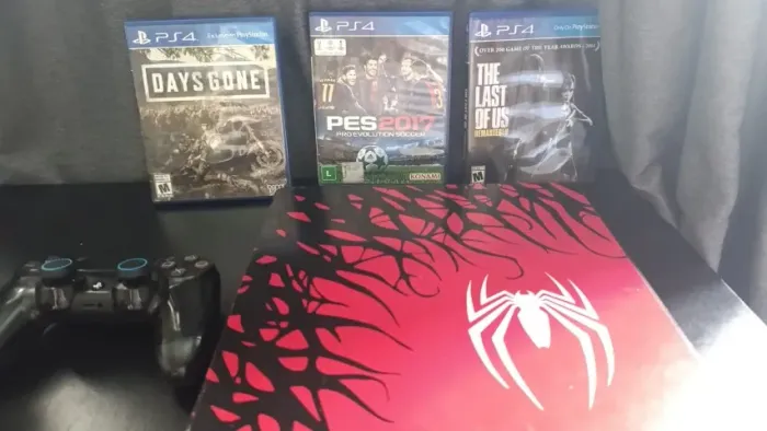 VENDO PLAYSTATION 4 SLIM 1TB COM 3 JOGOS