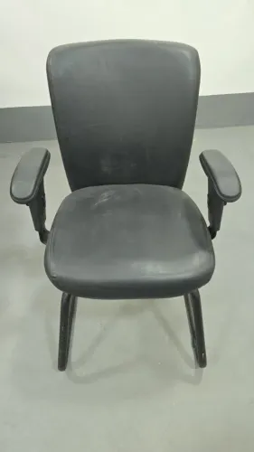 CADEIRA DE USUÁRIO FIXA