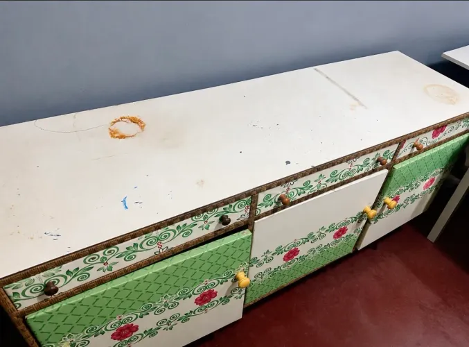 Vendo armário 3 portas e 3 gavetas