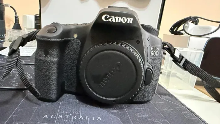 Câmera Canon Eos 60d | 2 teleobjetivas + Brindes - Tripé, SC 32GB +  Bolsa Apropriada!