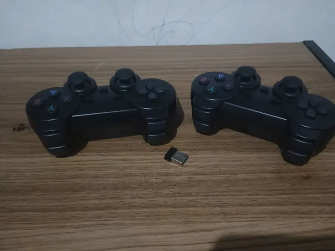 Controles multi versal que pega Aparti do usb