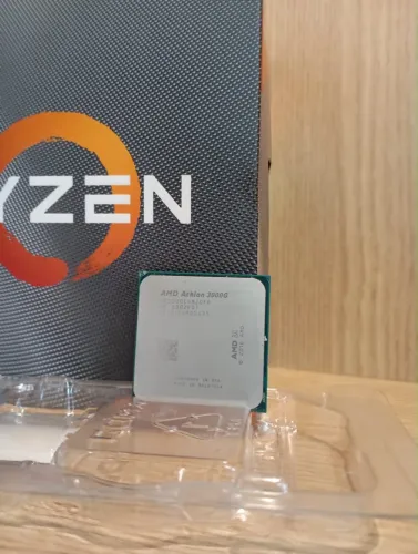 Processador com vídeo integrado AMD Athlon 3000g