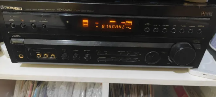 Receiver Pioneer VSX-D606S