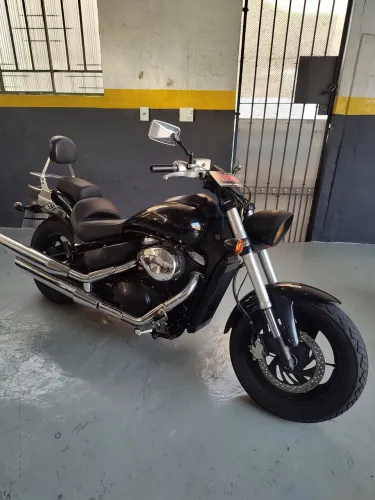 Suzuki Boulevard 800