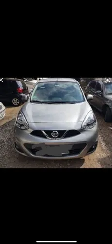 Sucata nissan march