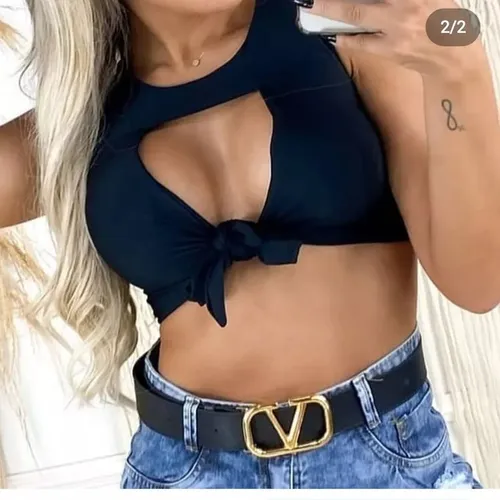  Cropped decotado preto e branco tam único 