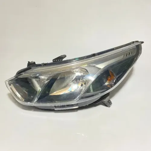 Farol Esquerdo Chevrolet Cobalt LTZ 2019'