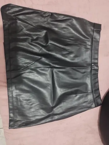 Mini saia couro sintético Shein