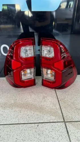 Lanterna Hilux led 2016 a 2023 Par