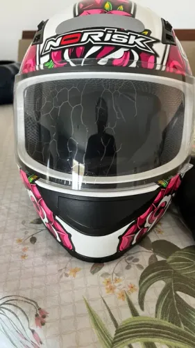Capacete tamanho 56
