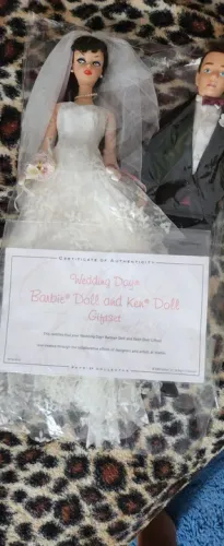Boneca Barbie Doll and Ken Doll Giftset 