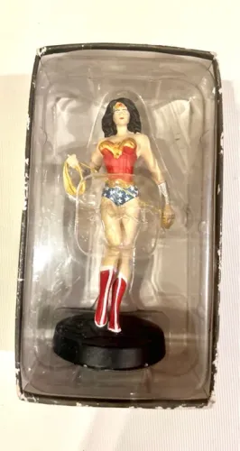 Miniaturas Dc comics Eaglemoss  na caixa