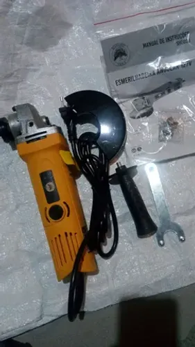 Esmerilhadeira nova na caixa 110 Volts