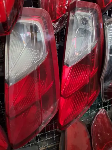 Lanterna traseira fiat punto LD original