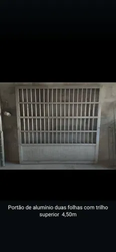 Portão de correr de garagem duas folhas