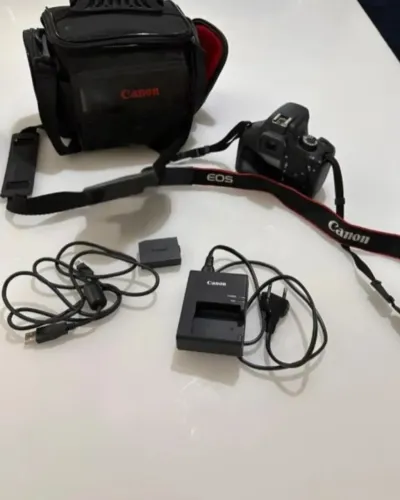**PROMOÇÃO** Canon EOS T100 + Lente ( EFS 18-55 mm)