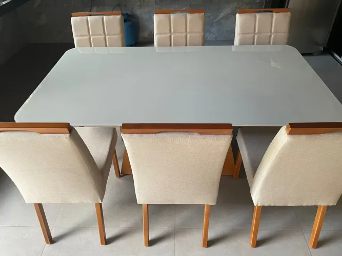 Mesa de jantar elegante com 6 cadeiras resistente madeira