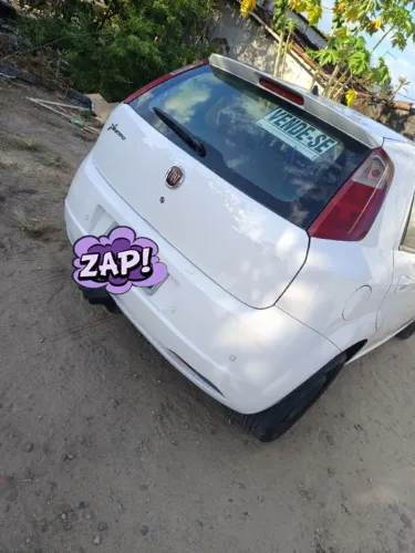 Fiat Punto Attractive 1.4 Fire Flex 8V 5P 2012