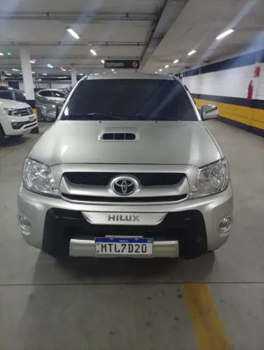 Toyota Hilux CD D4-d 4X4 2.5 16V 102cv TB Dies. 2010