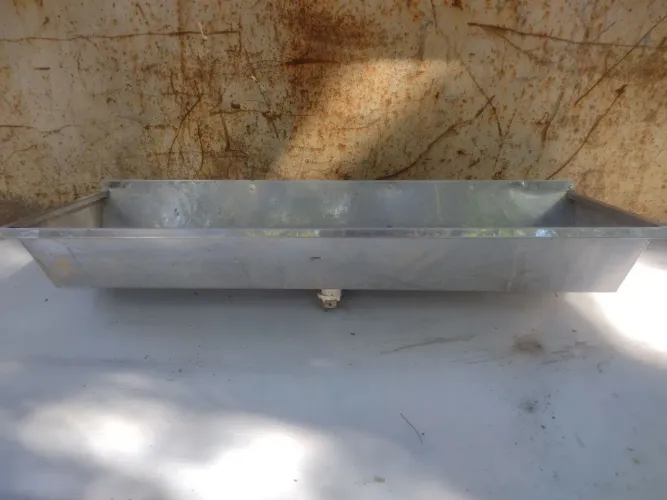 Lavatório pia  inox mede 1 metro x 34 cm