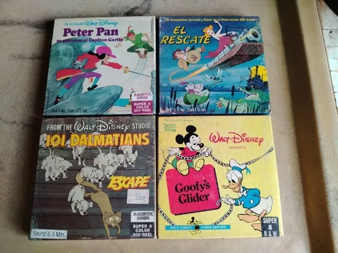 Filmes Disney Super 8 Peter Pan, O Resgate, 101 Dalmatas e O Planador do Pateta