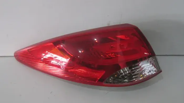 Lanterna Hyundai Ix35 2012 A 2015 21081055