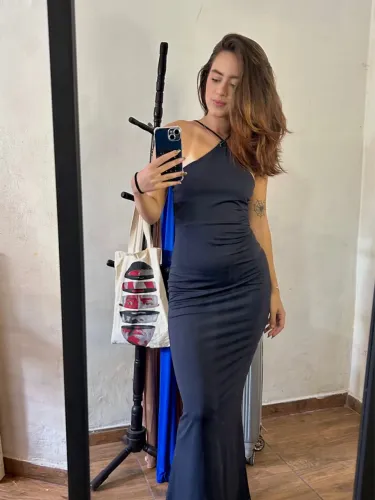 Vestido longo preto elegante