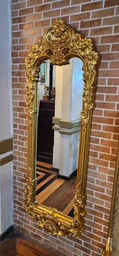 Moveis luxo,  espelho dourado resinado , decoração 