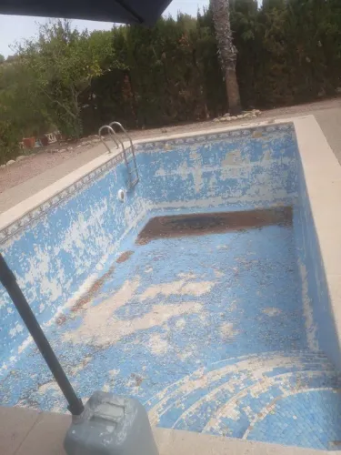 Reforma de piscina de alvenaria e fibra