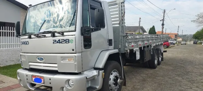 Ford Cargo 2428 2009