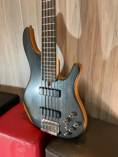 Baixo Tagima Millennium 5 