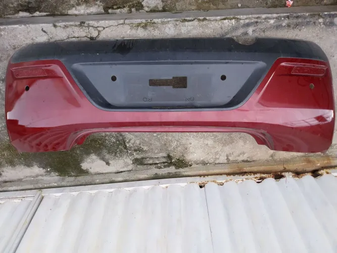 Parachoque Traseiro Vermelho ONIX 2017