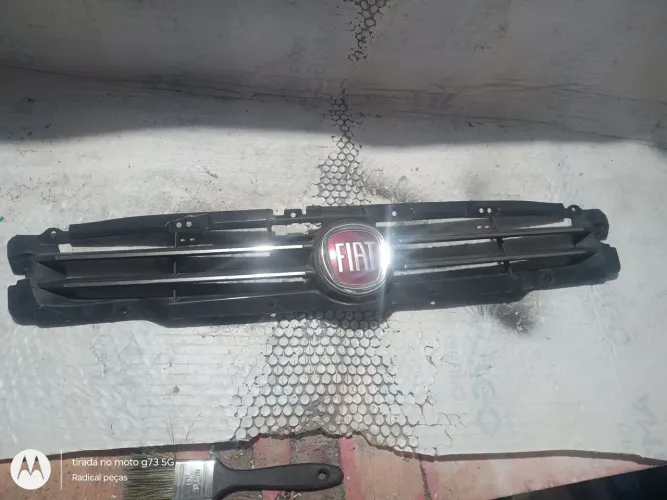 Grade frontal Fiat palio 2013 a 2016