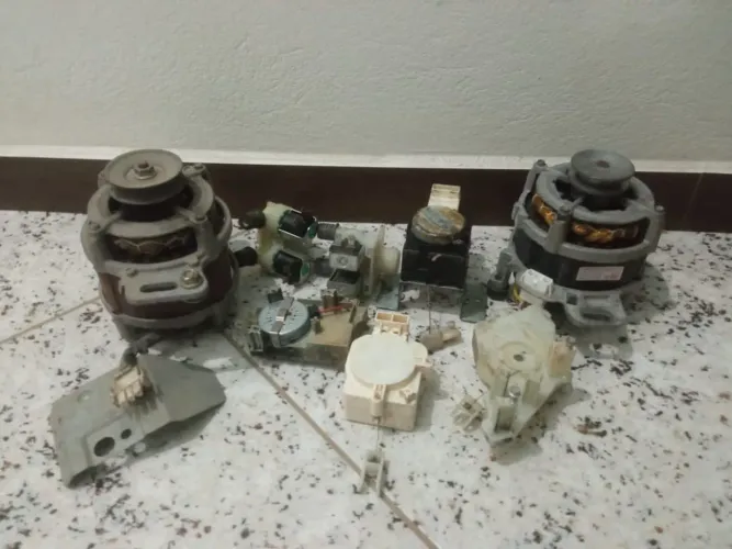 Peças de máquina em ótima estado