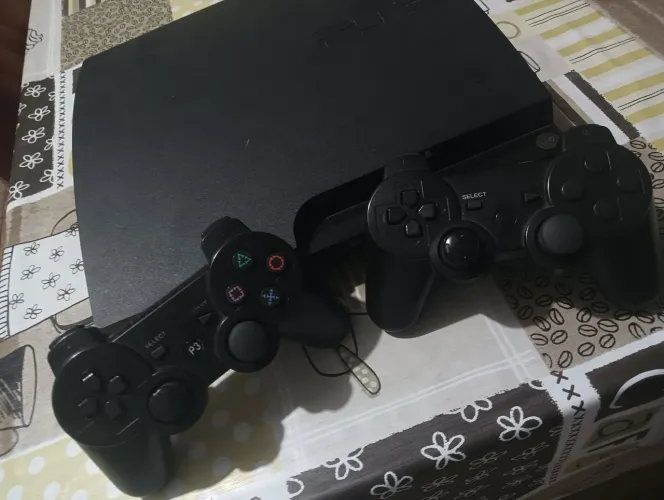 Vendo PS3 Desbloqueado Lotado De Jogos