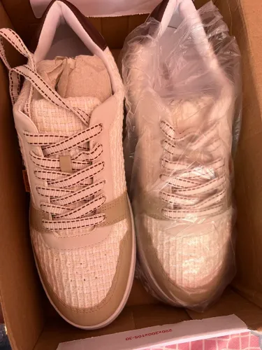 Tênis fechado salto baixo ANACAPRI