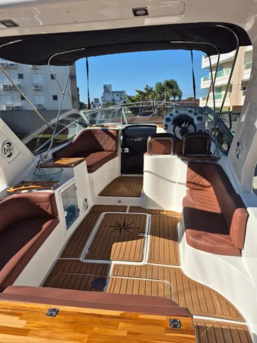 Lancha Ônix 29 pés 