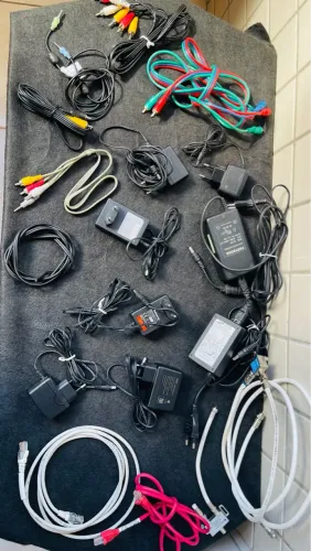 LOTE - Diversos Cabos e Adaptadores para Computador - Carregador Notebook 