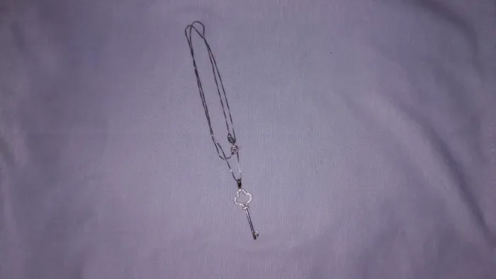 Colar de Prata com Pingente de Chave Rommanel 